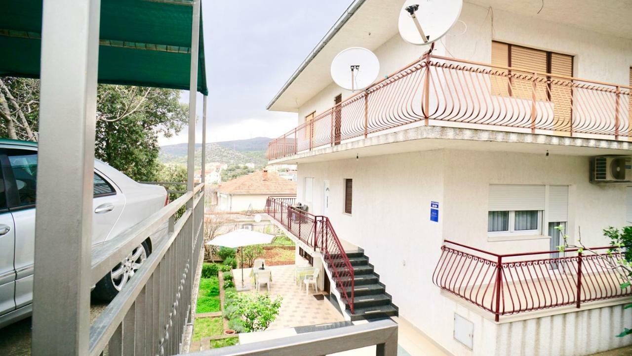 La Vida Loca Villa Seget Vranjica Exterior photo